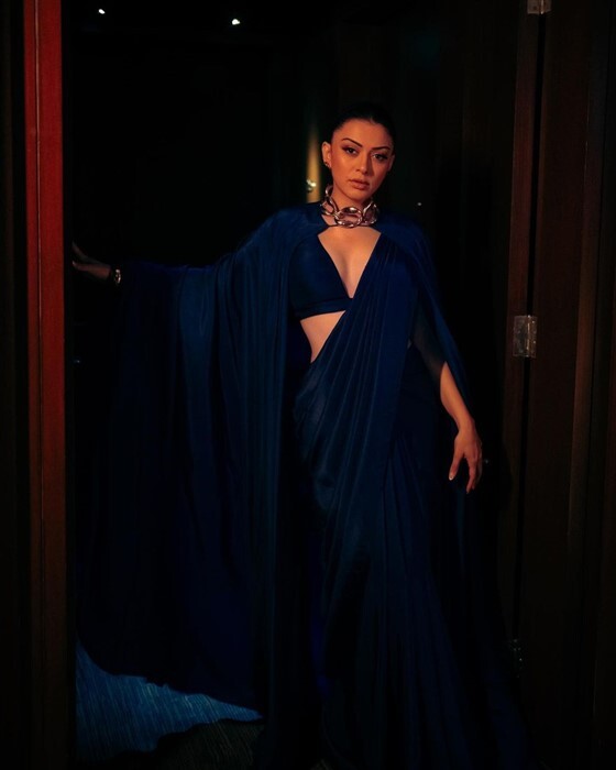 Hansika Motwani in blue saree
