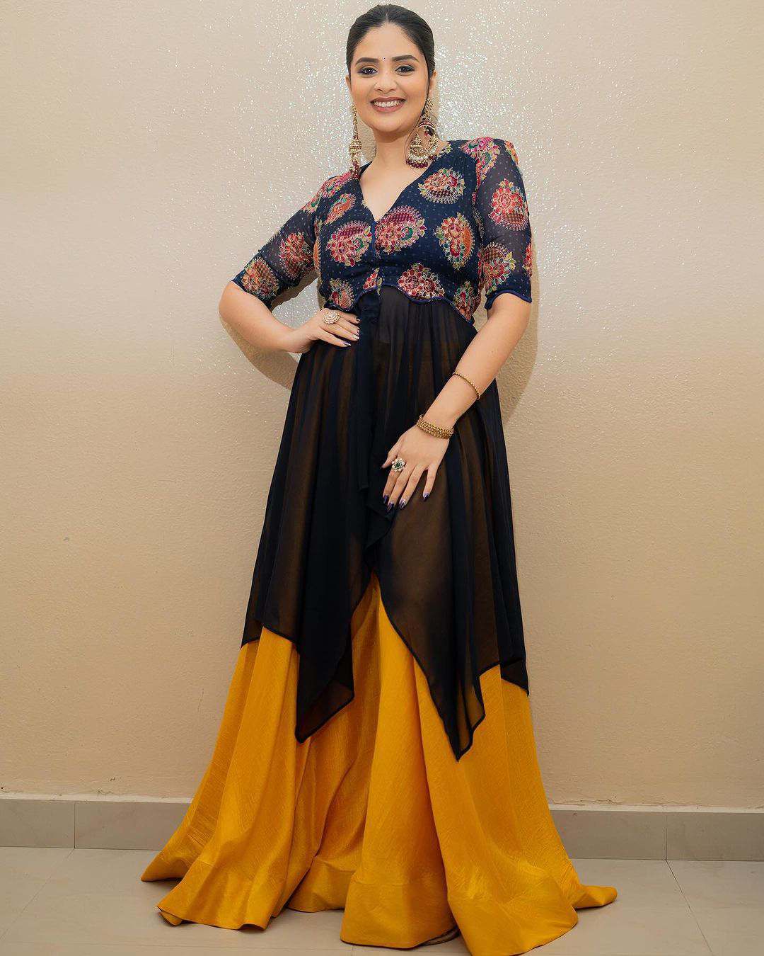 Sreemukhi Stunning Pics
