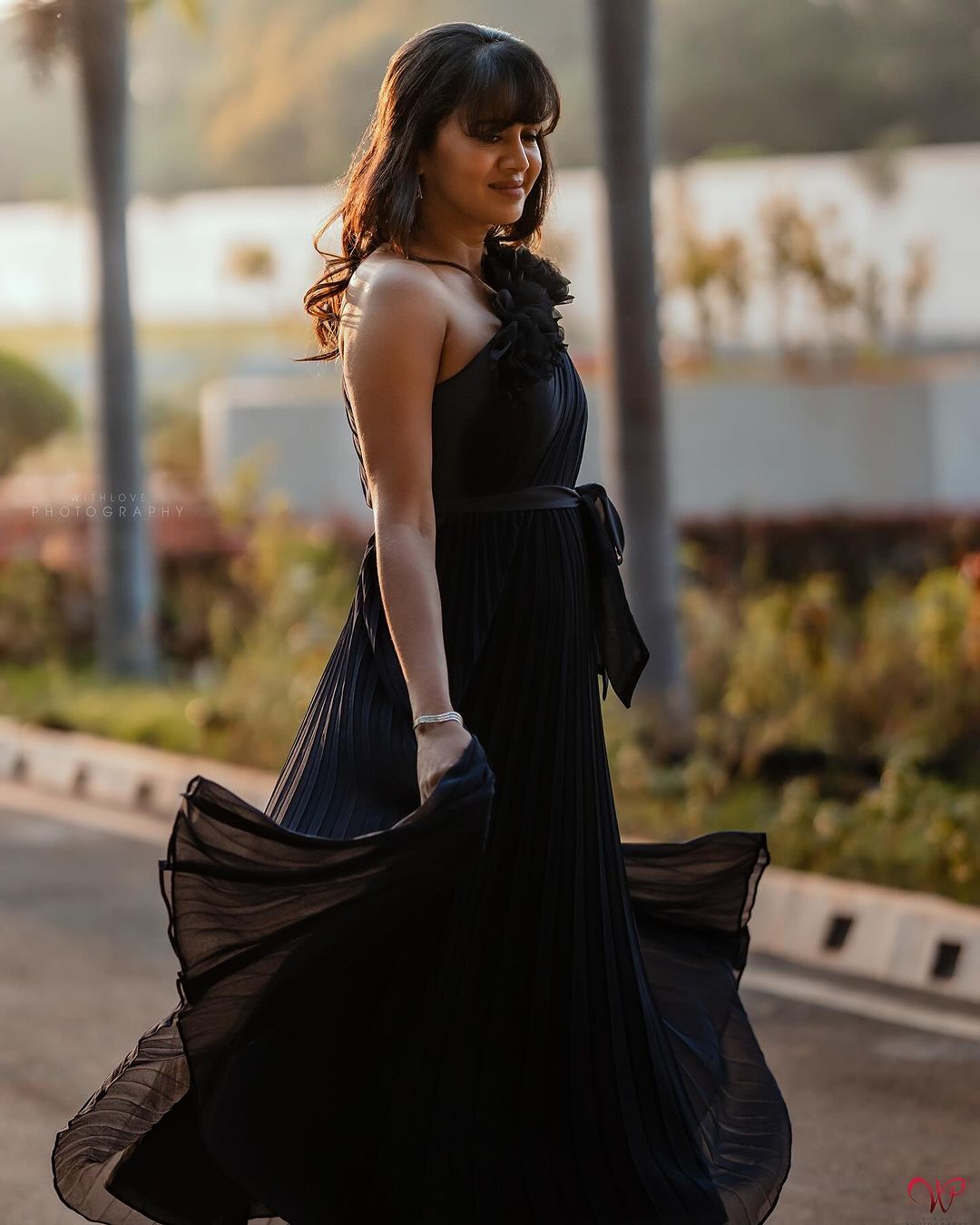 Anjana Rangan done solo trip with her new look