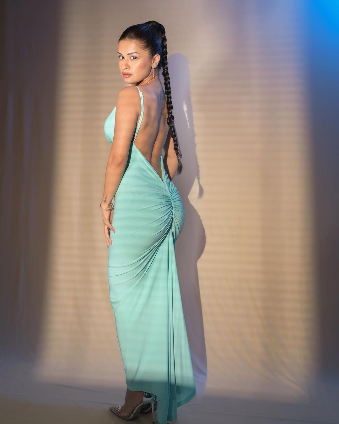 Avneet Kaur mesmerizes in a sky-blue backless bodycon dress.