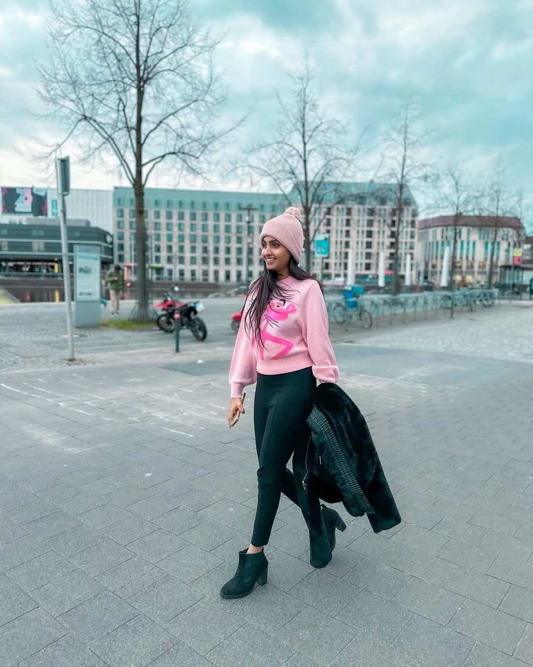 Deepika Pilli Crazy Pics