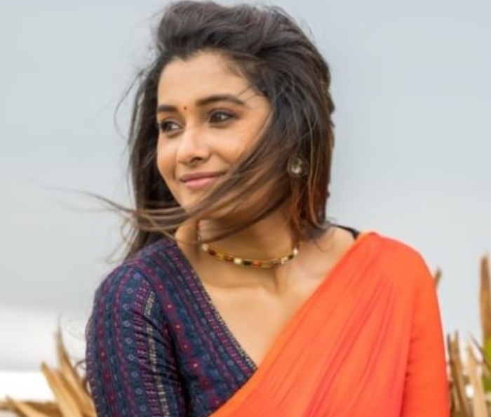 I want to kiss Allu Arjun onscreen, reveals Priya Bhavani Shankar