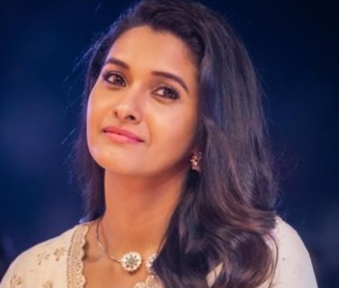 I want to kiss Allu Arjun onscreen, reveals Priya Bhavani Shankar