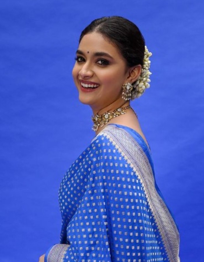 Keerthy Suresh charged hefty remuneration for bollywood debute film