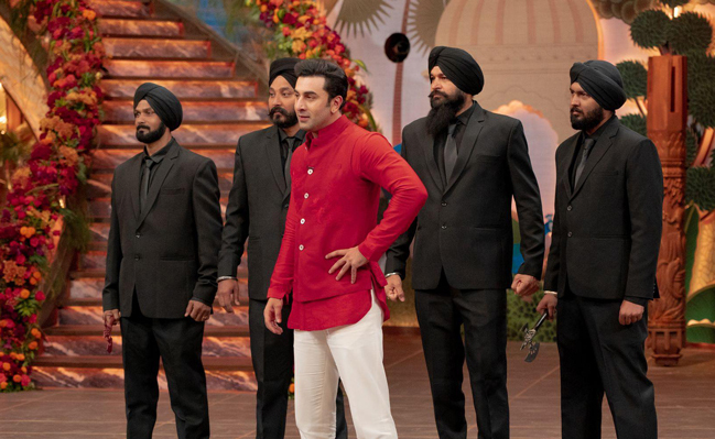 Ranbir with his Animal Gang bringing in lots of action too in the episode.