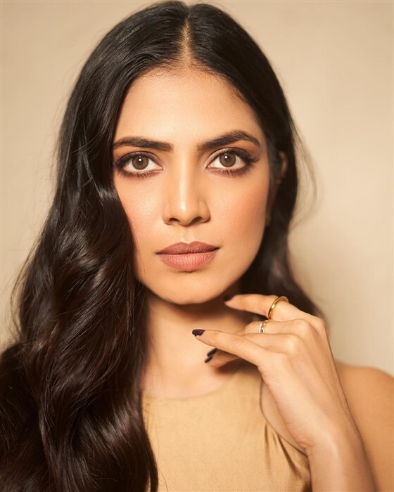 Malavika Mohanan Photoshoot