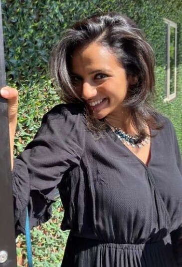 Sruthi Hariharan's Photoshoot In Polka Dot dress goes viral