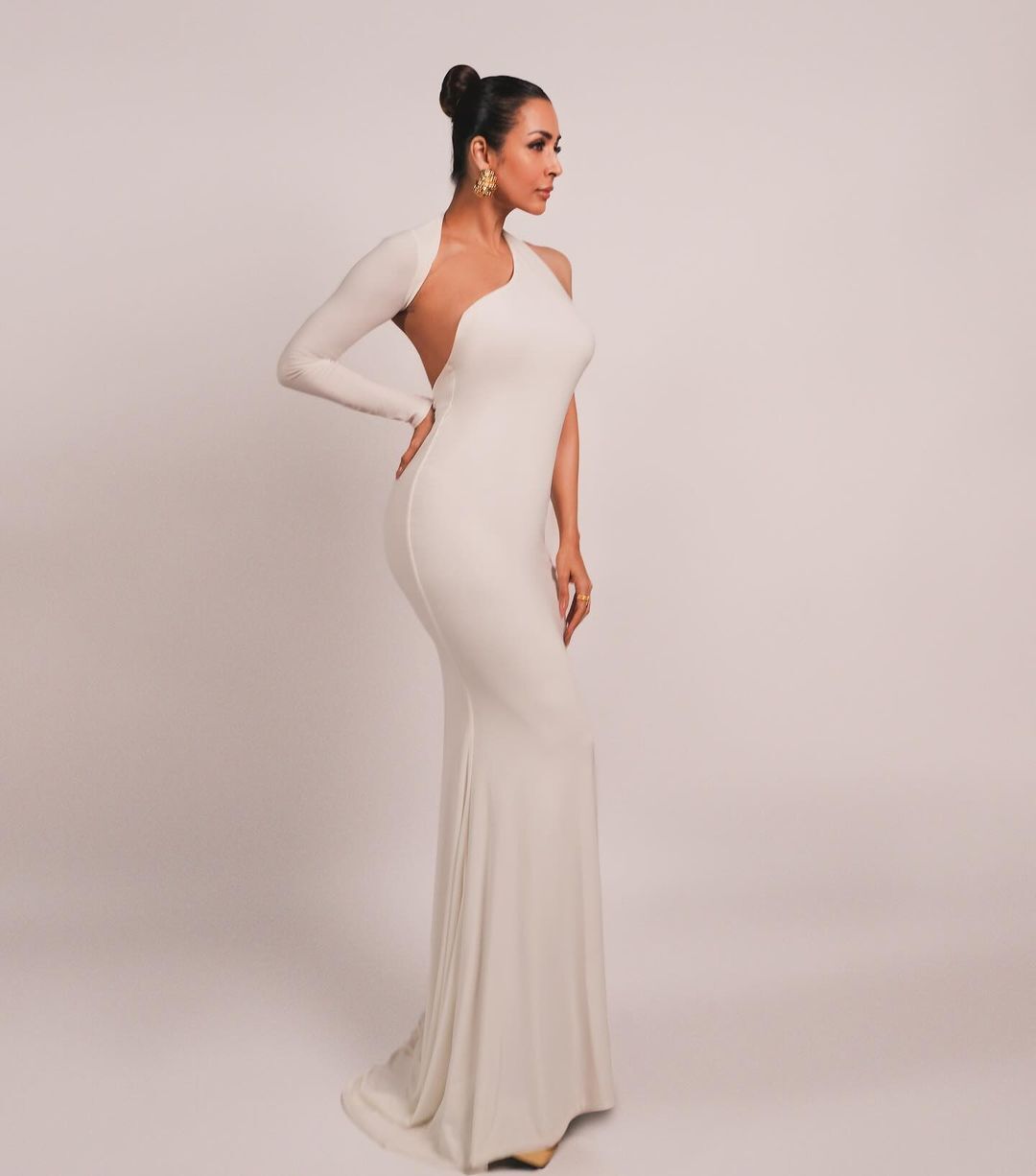Malaika Arora Dazzles in a White Mermaid Gown