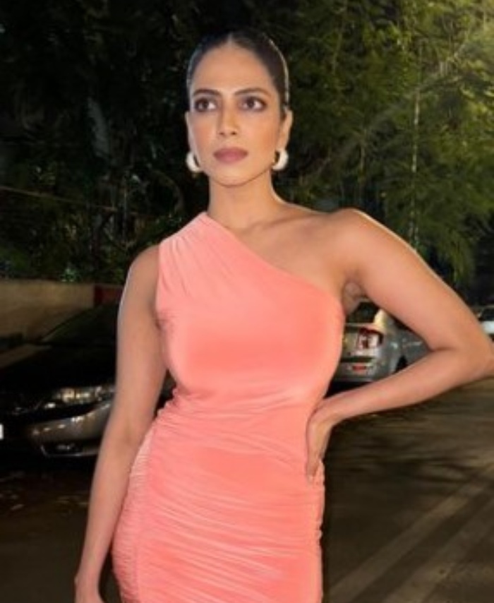Malavika Mohanan opens up why she always does glamorous photoshoot