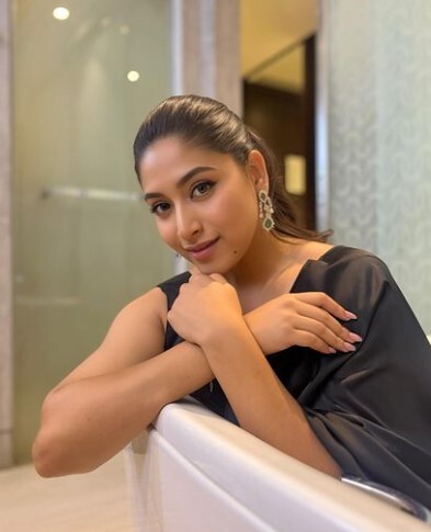 Nishvika naidu Joins Reality Show Mahanati As Judge With Prema, ramesh, tharun