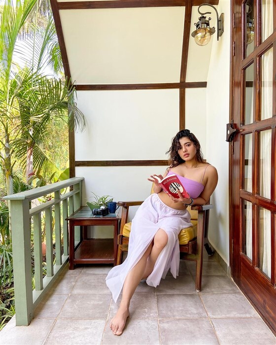Actress Ketika Sharma photos