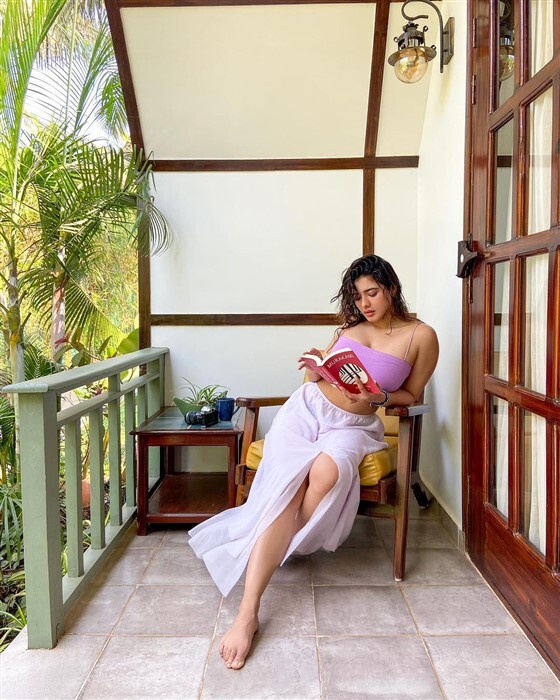 Actress Ketika Sharma photos