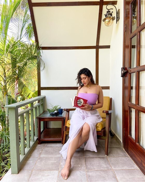 Actress Ketika Sharma photos
