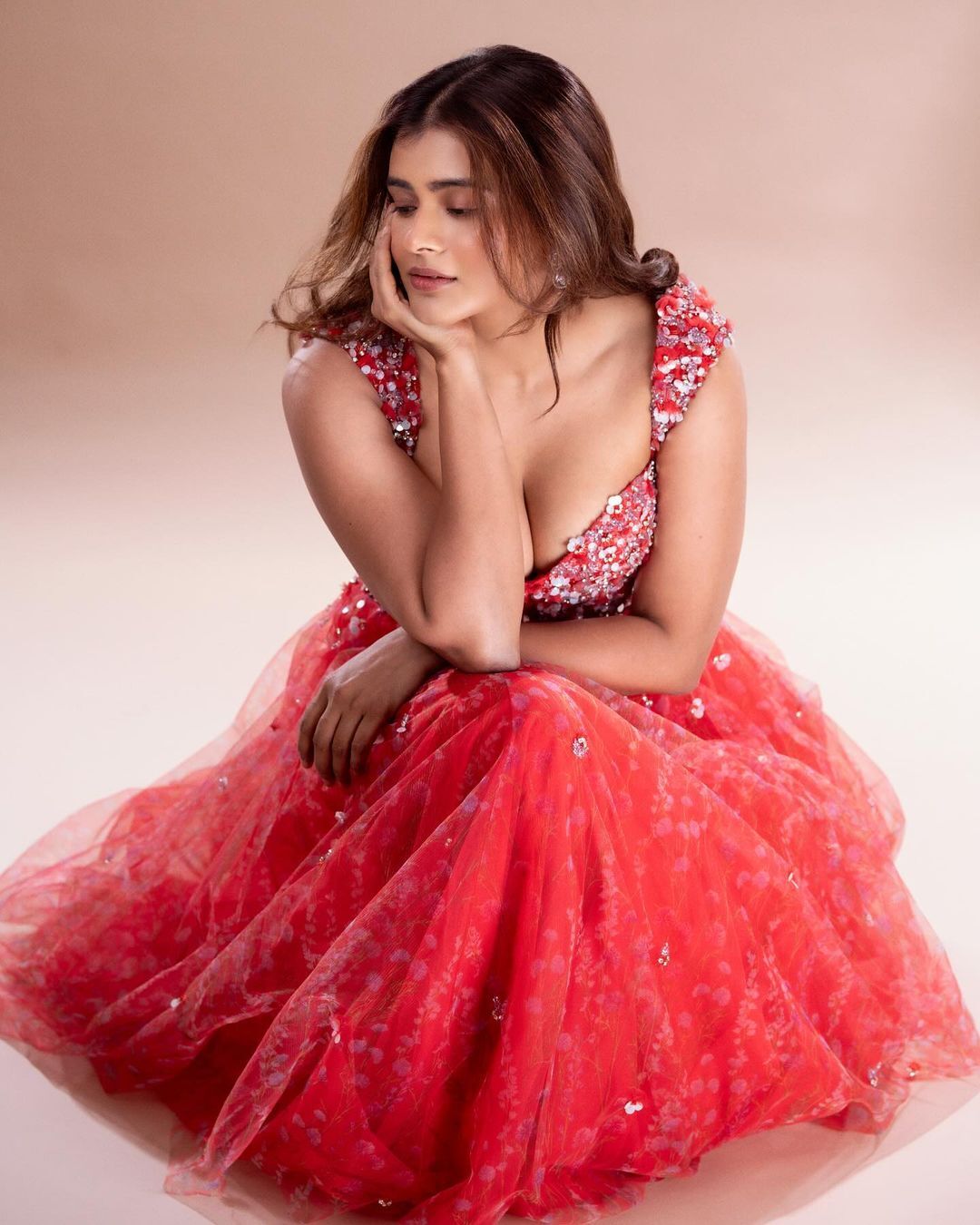 Hebah Patel Galmouros photos