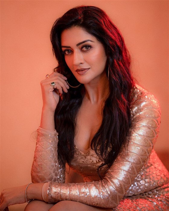 Vimala Raman glamours photos