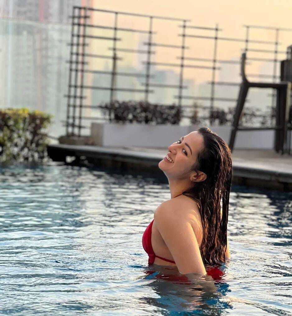 Catherine Tresa Photoshoot
