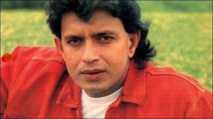बॉलीवुड के दिग्गज अभिनेता मिथुन चक्रवर्ती को डिस्को डांसर के नाम से भी जाना जाता है