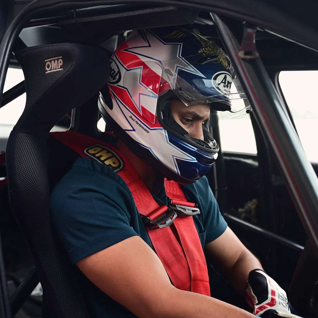 Naga Chaitanya has made headlines with his recent purchase of a Porsche 911 GT3 RS. The sports car, which comes with a whopping price tag of Rs 3.5 crore.