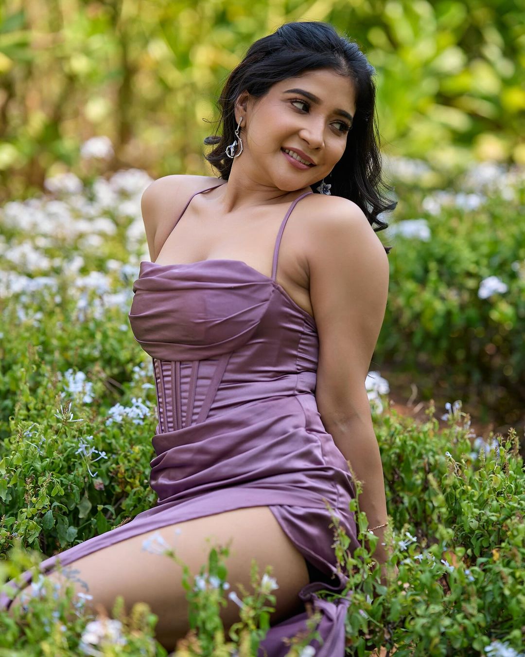 Sakshi Agarwal's Lavender Looks Leave Fans in Awe