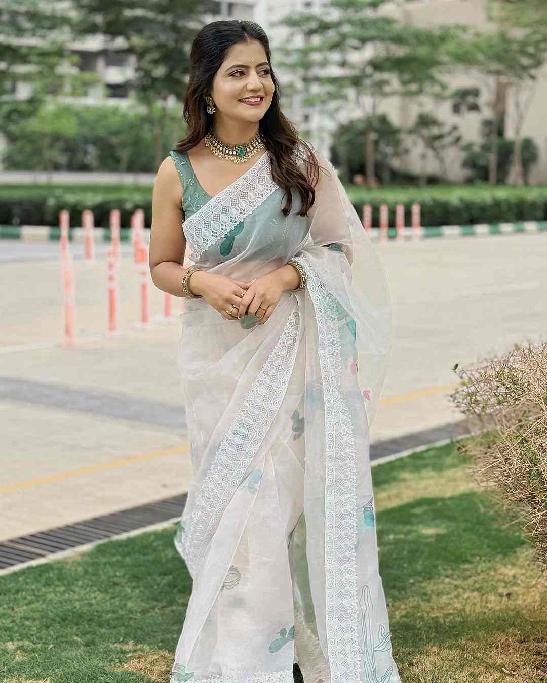 Shiva Jyothi Saree Pics