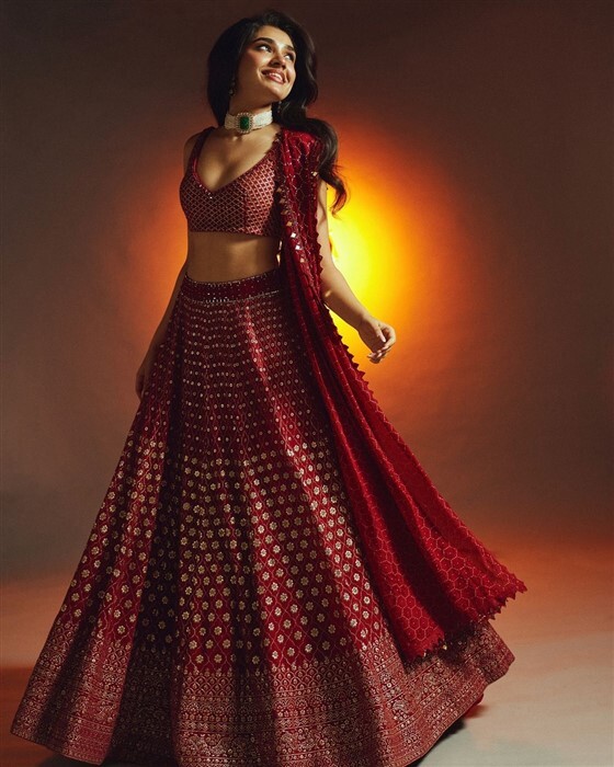 Actress Krithi Shetty Photos