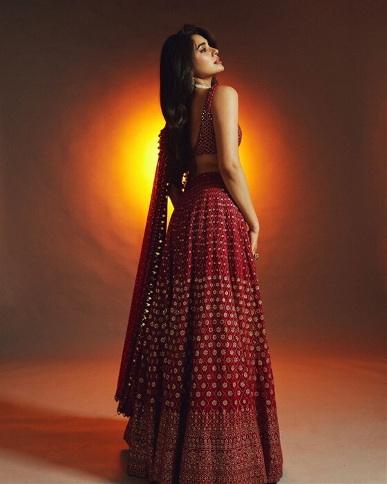 Actress Krithi Shetty Photos