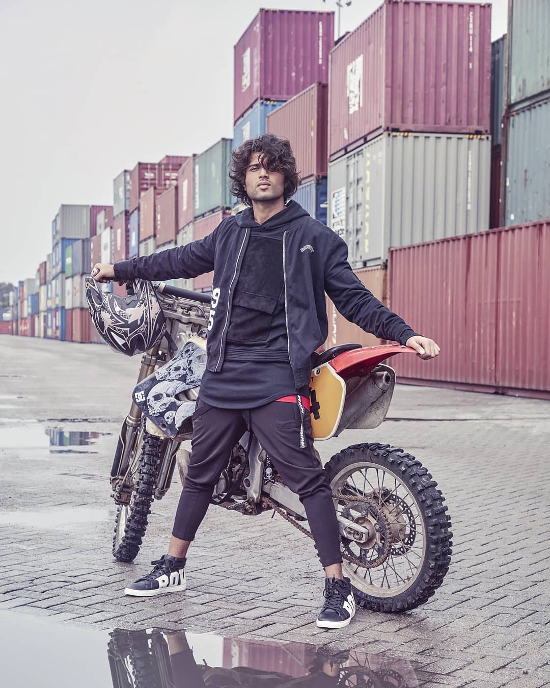 Vijay Deverakonda's Rowdy Club offers a wide range of merchandise, including trendy T-shirts, hoodies, caps, and accessories.