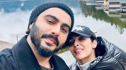 ब्रेकअप की खबरों के बीच अर्जुन कपूर ने अब अपने आधिकारिक इंस्टाग्राम अकाउंट से पहले पोस्ट शेयर कर दी है