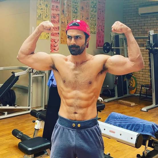 अश्मित पटेल ने ये भी बताया कि MMS कांड के बाद उनकी पूरी जिंदगी बदल गई थी और उन्होंने कई लोगों से मदद भी मांगी थी। लेकिन कुछ भी फायदा नहीं हुआ