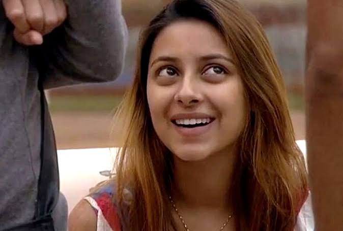 प्रत्युषा बनर्जी को 'झलक दिखला जा' में भी देखा गया है। इसी के अलावा 2013 में उन्हें बिग बॉस सीजन 7 में भी देखा गया था