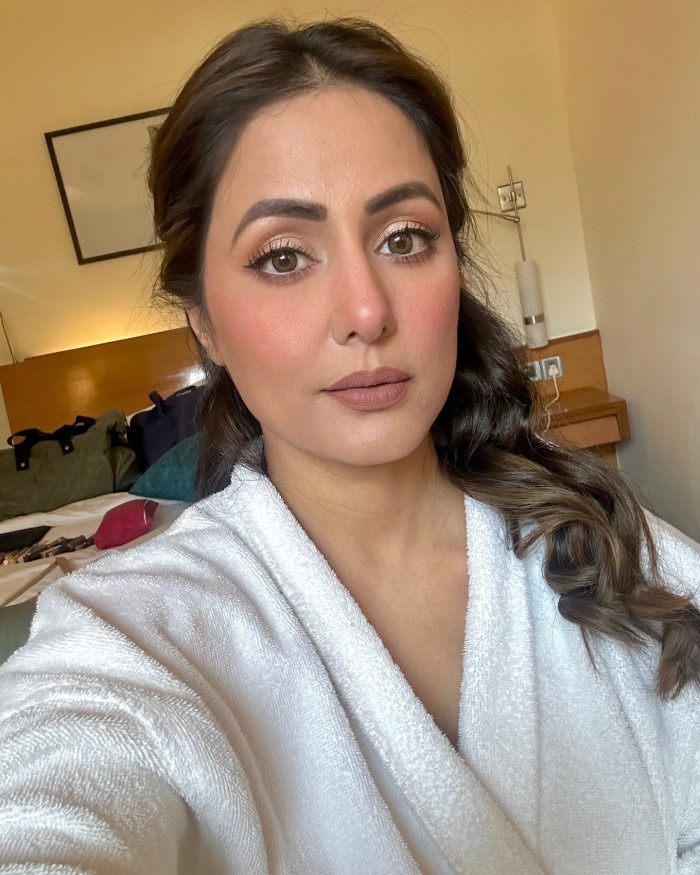 'ये रिश्ता क्या कहलाता है' शो में अक्षरा का किरदार निभा चुकी हिना खान रातों-रात स्टार बन चुकी थी