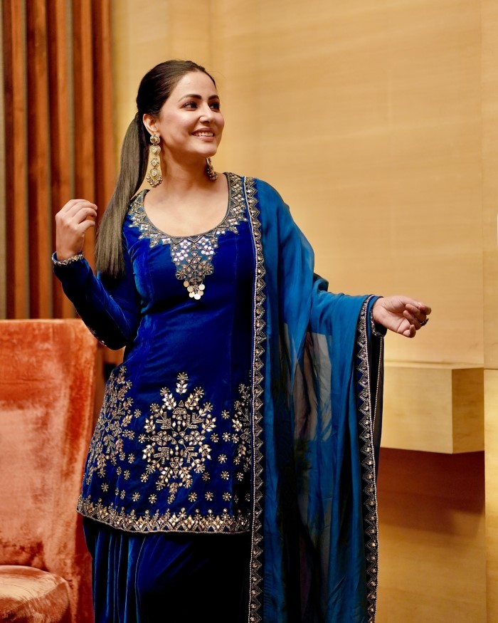 हिना खान ने अपनी पोस्ट में यह भी कहा कि वह इस बीमारी से बाहर निकालने के लिए हर संभव प्रयास करेंगे जो कि उन्हें मजबूत बनाएगा