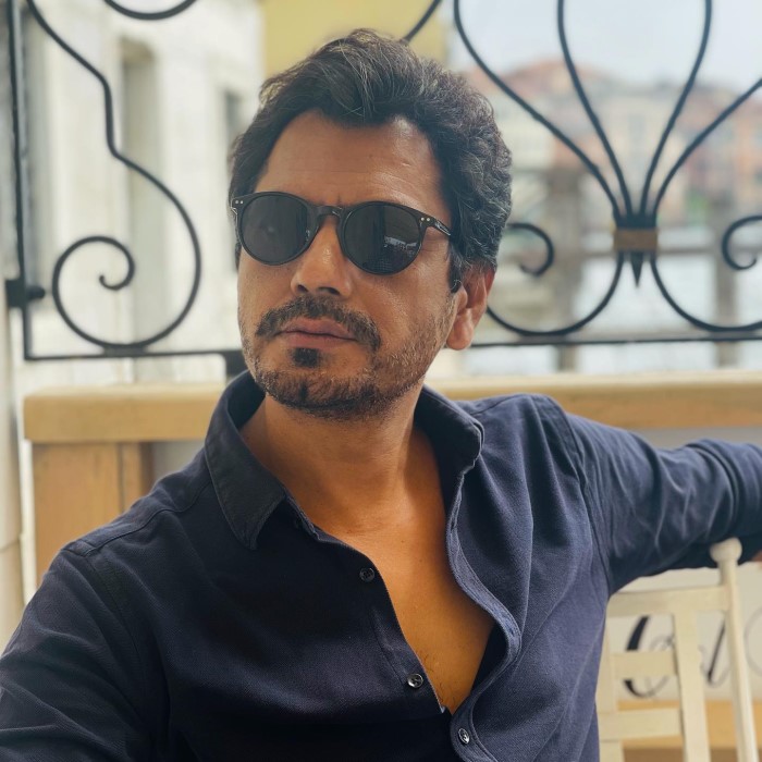 नवाजुद्दीन सिद्दीकी अभी के समय पर बॉलीवुड के एक उम्दा अभिनेता बन चुके हैं और आपको बता दें कि उन्हें 'रौतू का राज' फिल्म में पुलिस इंस्पेक्टर की भूमिका निभाते हुए देखा जा रहा है।