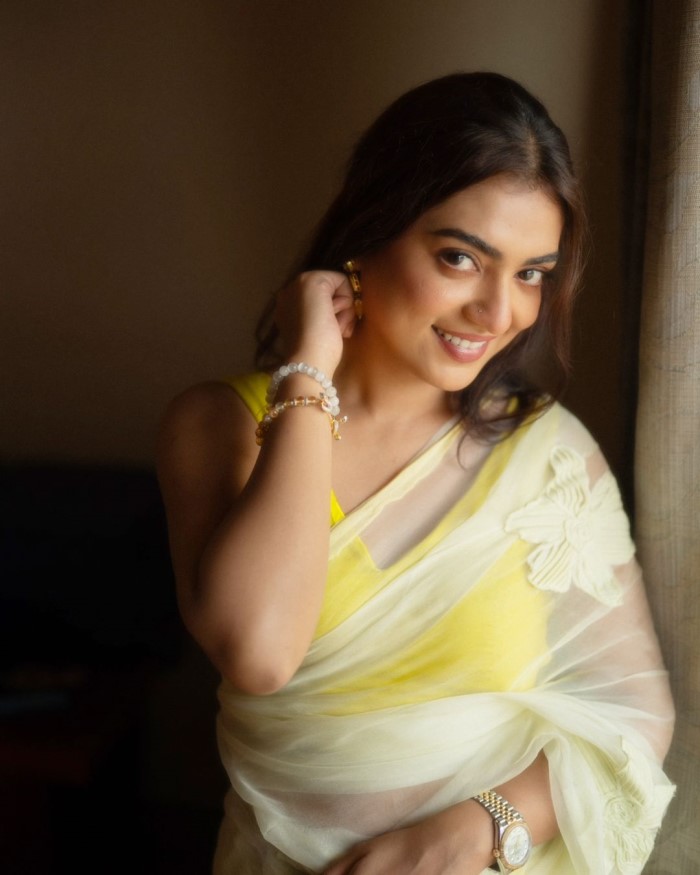 Keeping her makeup natural and accessories minimal, Nazriya's photos garnered several likes and comments.