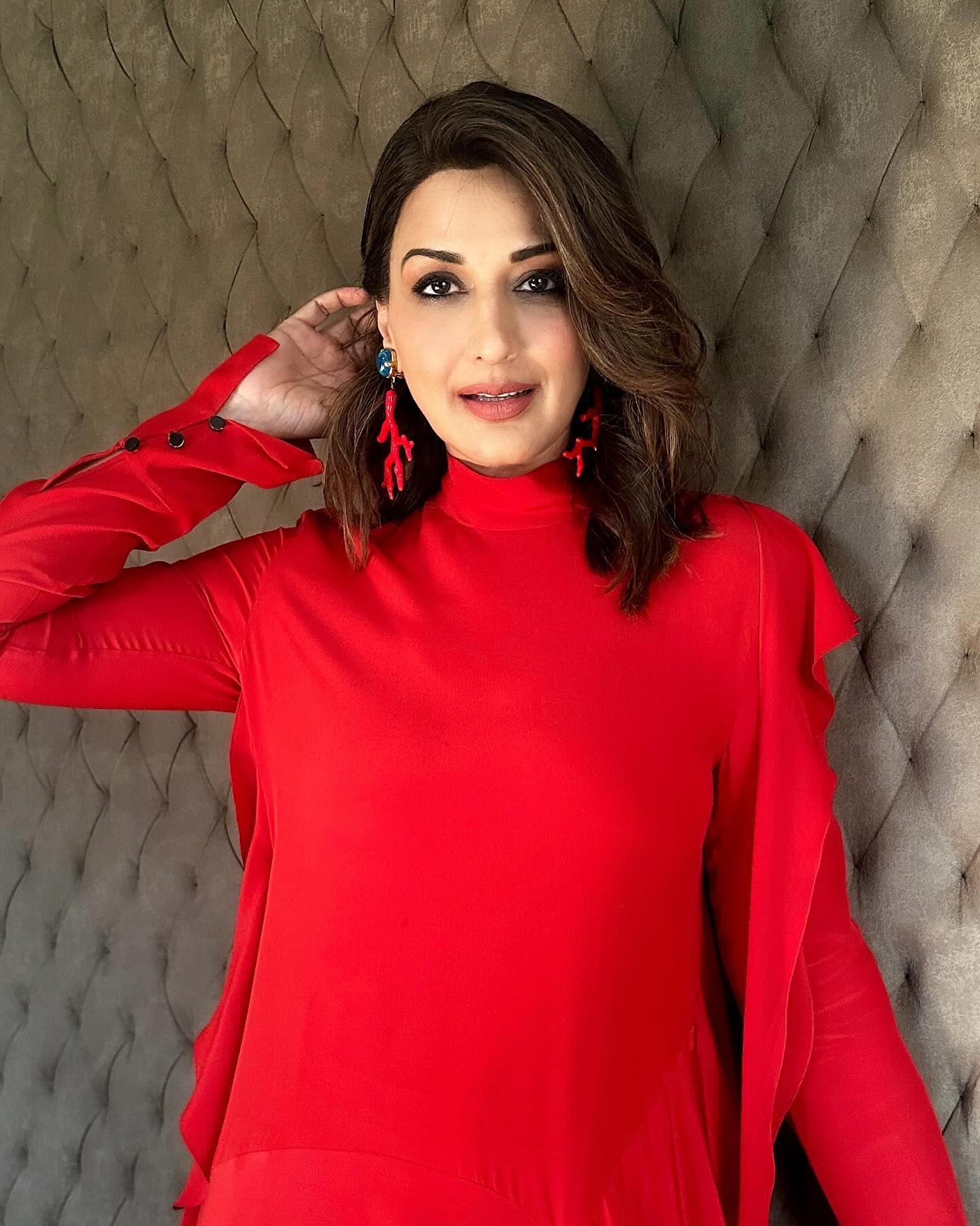 Sonali Bendre Fan committed suicide by jumping into the river Due to not being able to meet her