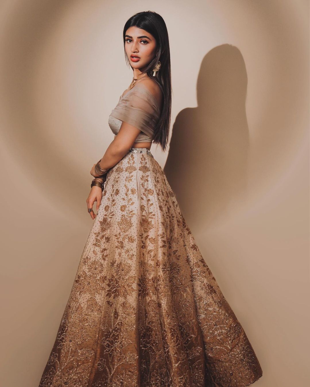 Sreeleela consistently captures attention with her fashion choices, whether in gowns or ethnic wear.