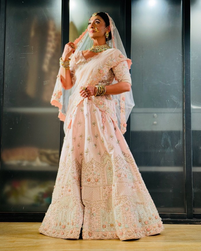 ये रिश्ता क्या कहलाता है' शो में श्रुति उल्फत इन दोनों नजर आ रही है और आपको बता दें कि वह टीवी इंडस्ट्री में काफी बड़े शोज में भी नजर आ चुकी है