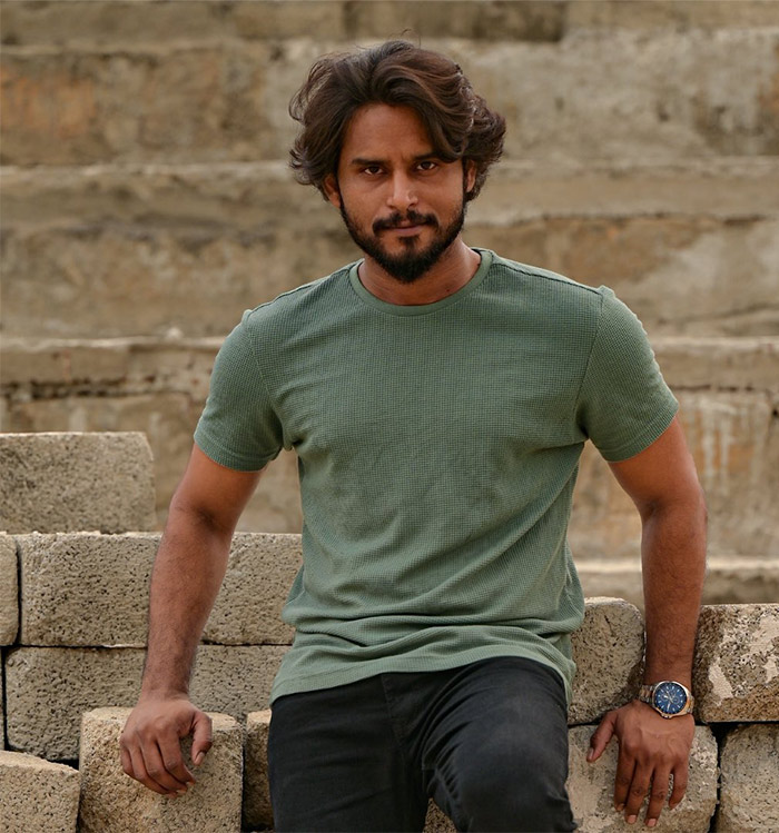 Best Actor Critics' (Male) - Naveen Shankar (Dharani Mandala Madhyadolage)