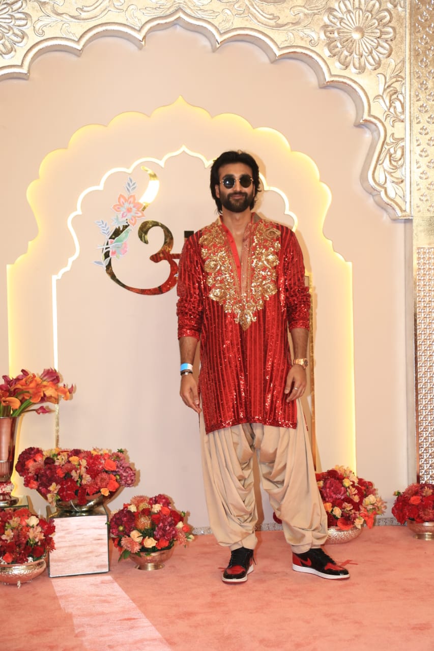 Meezaan Jafri was also seen arriving at Anant and Radhika's wedding ceremony.