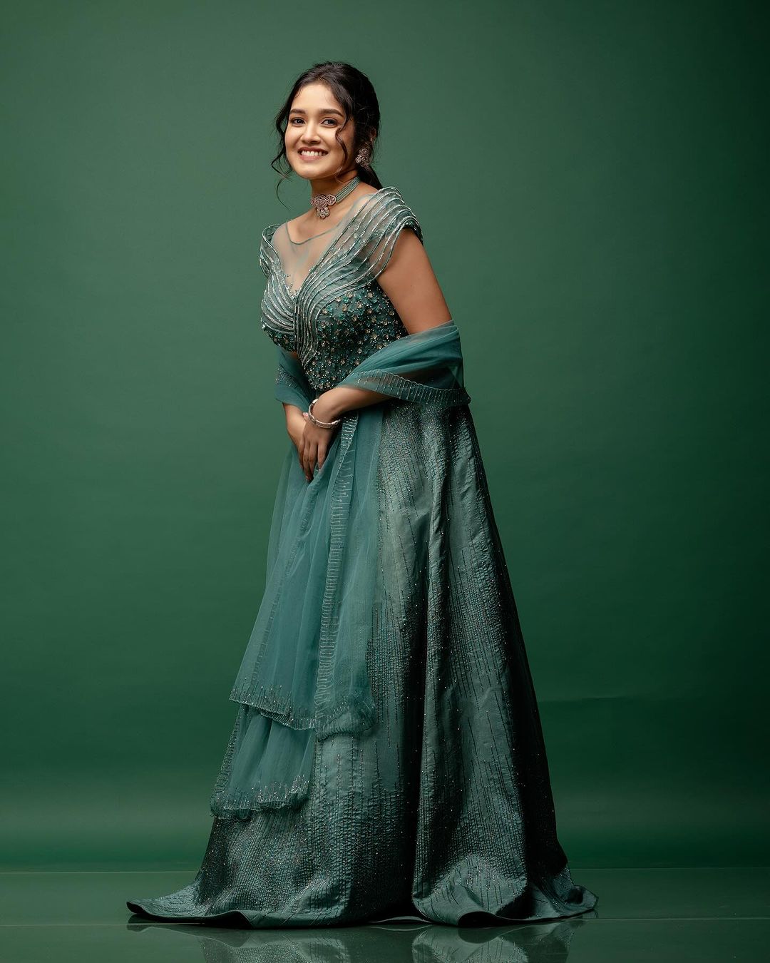 anikha surendran photos