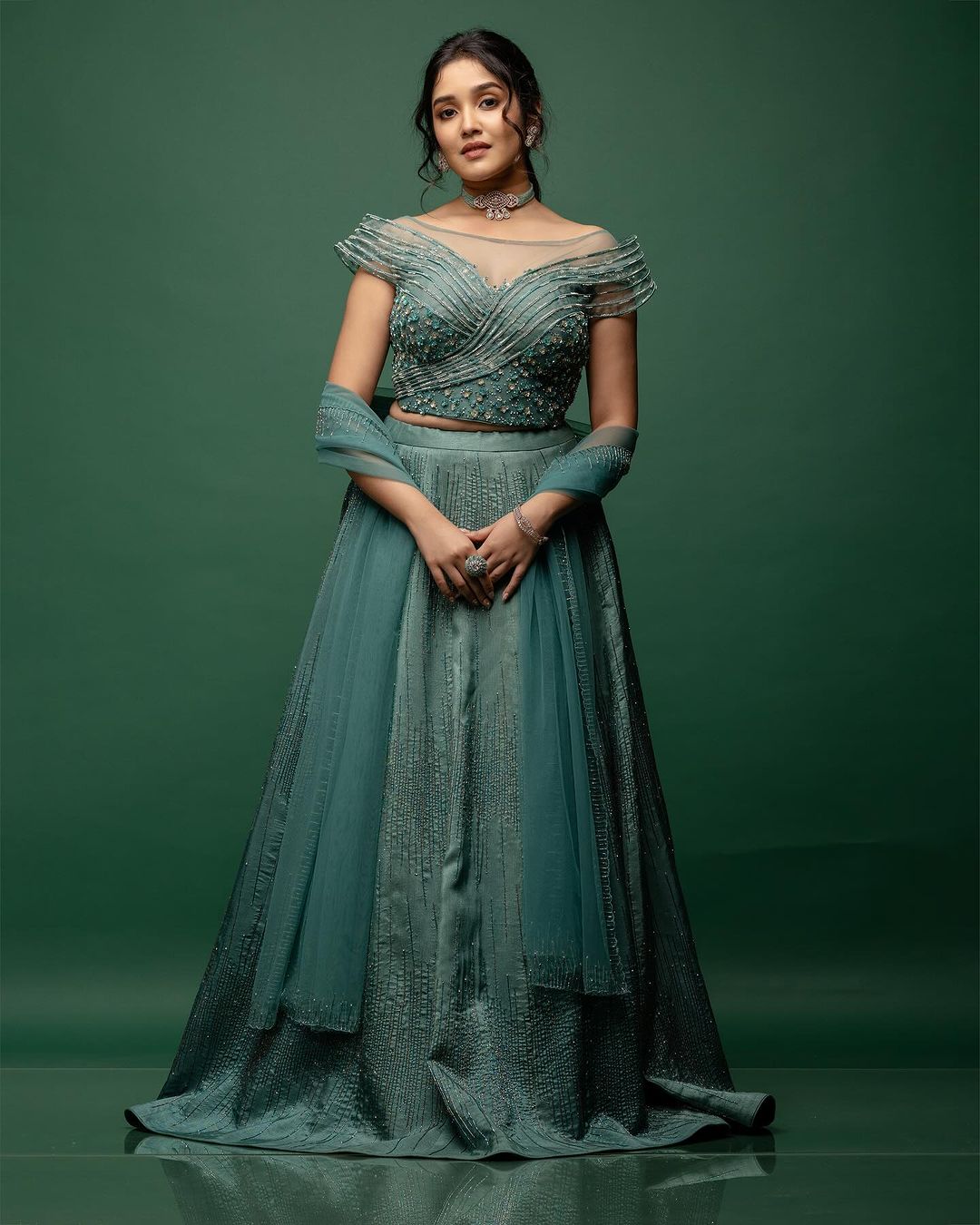 anikha surendran photos