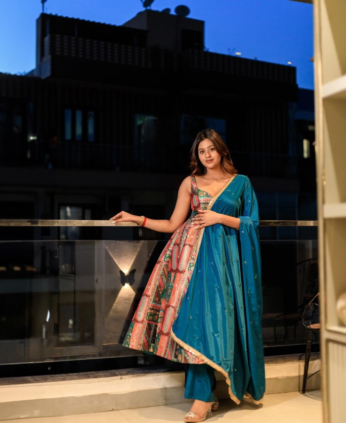 अंजलि अरोड़ा के इस पोस्ट से यह साफ जाहिर हो जाता है कि वह शो को लेकर काफी गुस्से में है