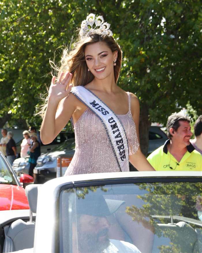 Demi-Leigh Tebow Photos: Find Latest HD Images, Pictures, Stills & Pics