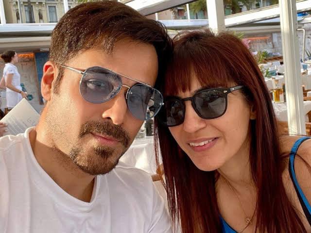 इमरान हाशमी बॉलीवुड इंडस्ट्री के एक मशहूर एक्टर है और आपको बता दें कि उन्हें सीरियल किसर का भी टैग मिल चुका है