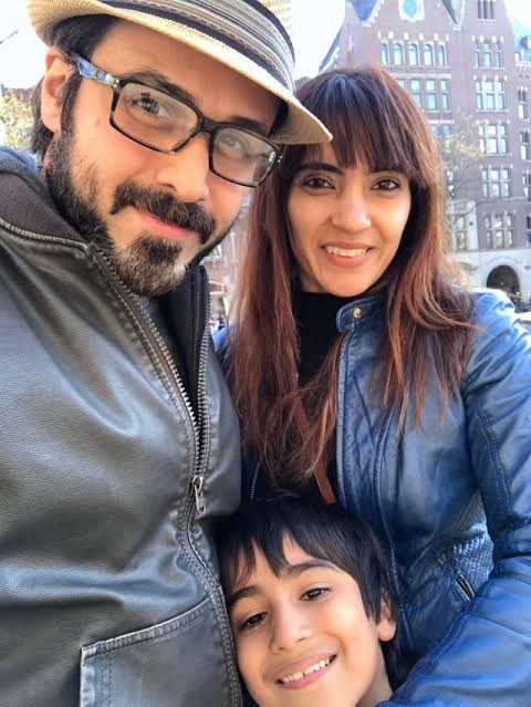 दरअसल इमरान खान ने अपनी पत्नी परवीन शाहनी के साथ में 2006 में शादी की थी। एक इंटरव्यू के दौरान एक्टर ने इस बात का खुलासा किया कि दोनों की शादी को लेकर काफी सारे रिश्तेदारों को दिक्कत हो रही थी