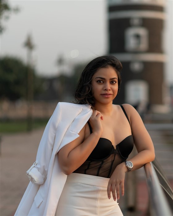 Sumona Chakravarti Khatron Ke Khiladi 14