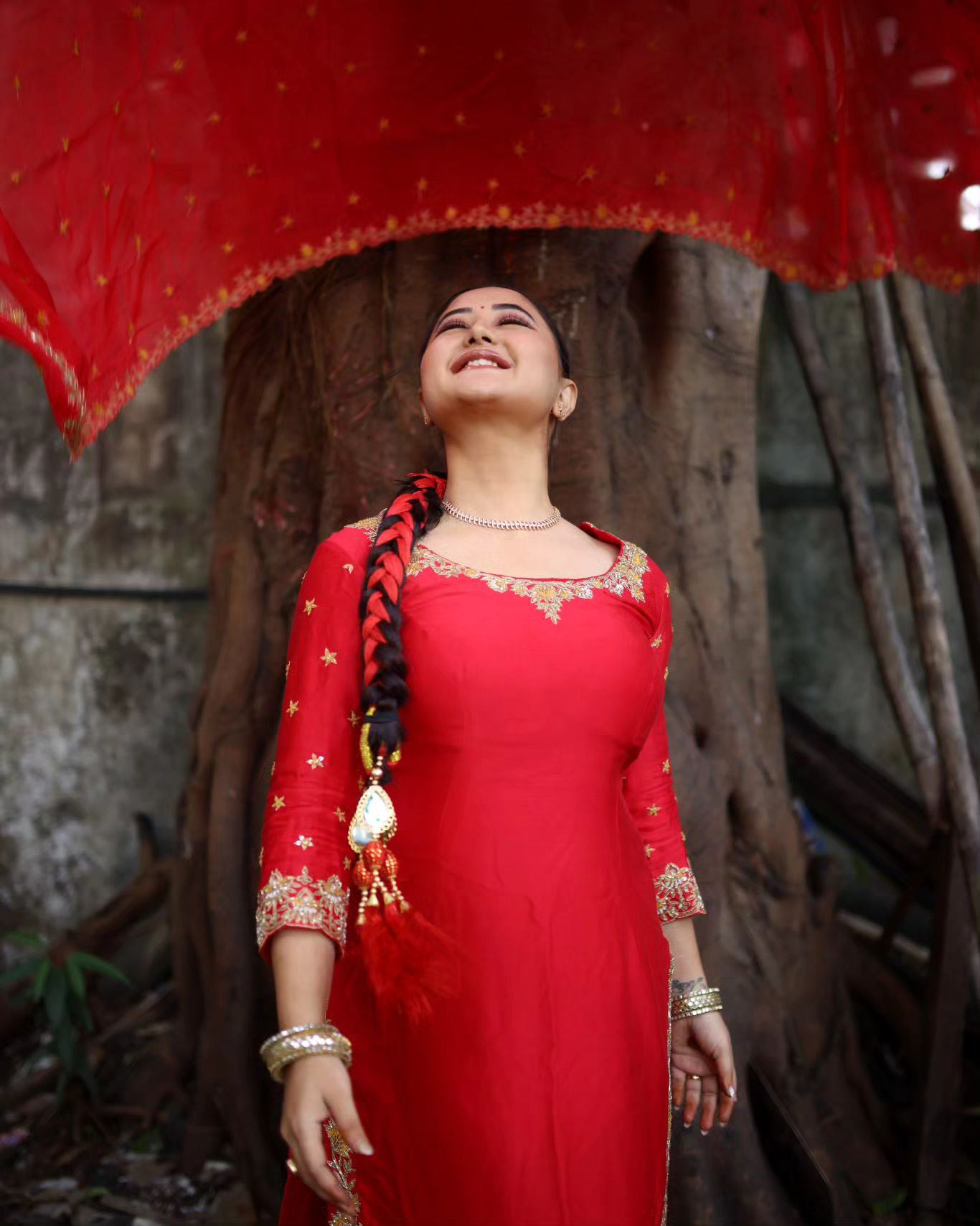 Rashami Desai Faced Casting Couch Said Someone tried to add drugs to her cold drink