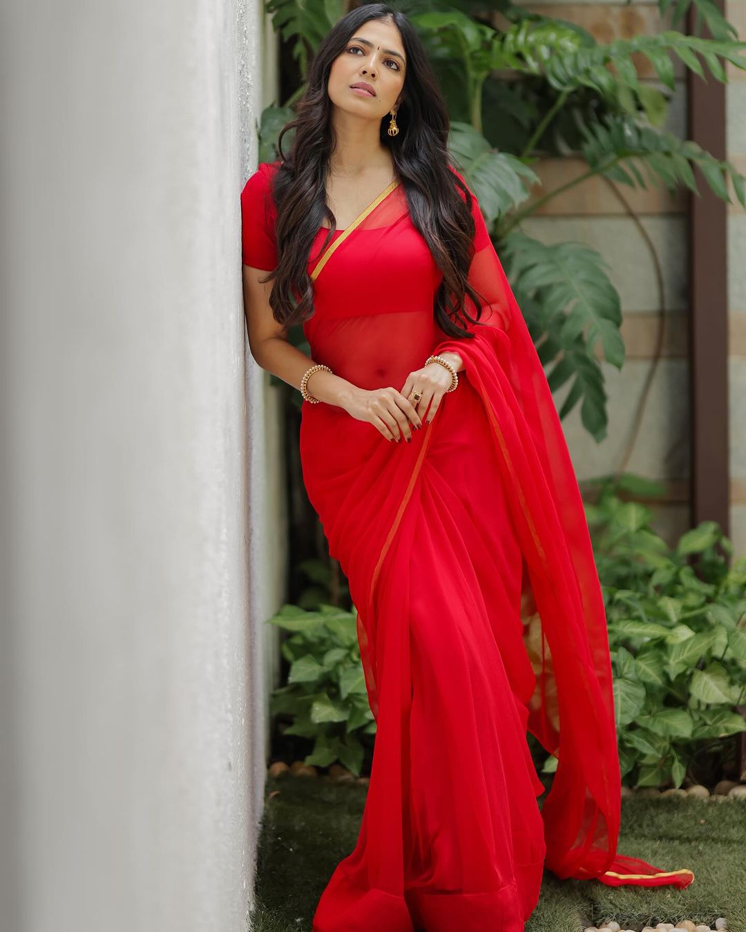 Malavika Mohanan's red saree ensemble is a true show-stopper