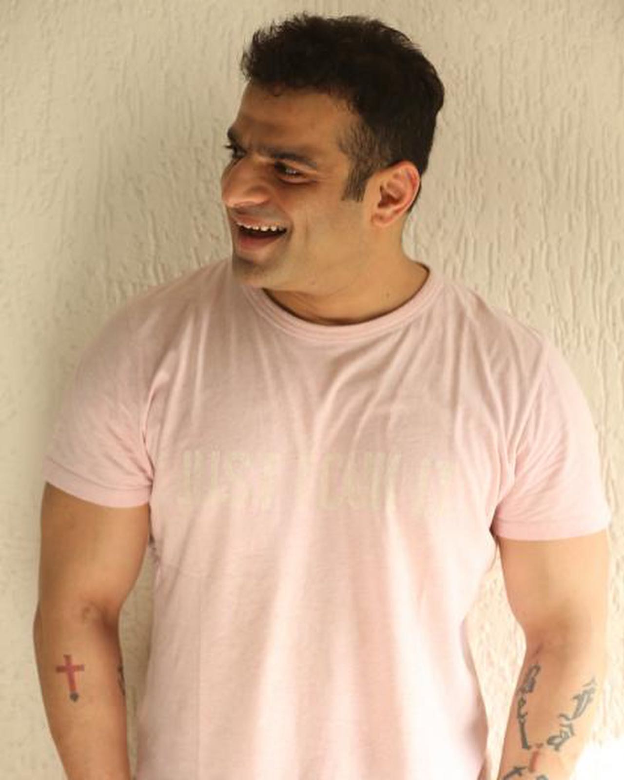 karan patel shared a post asking for work