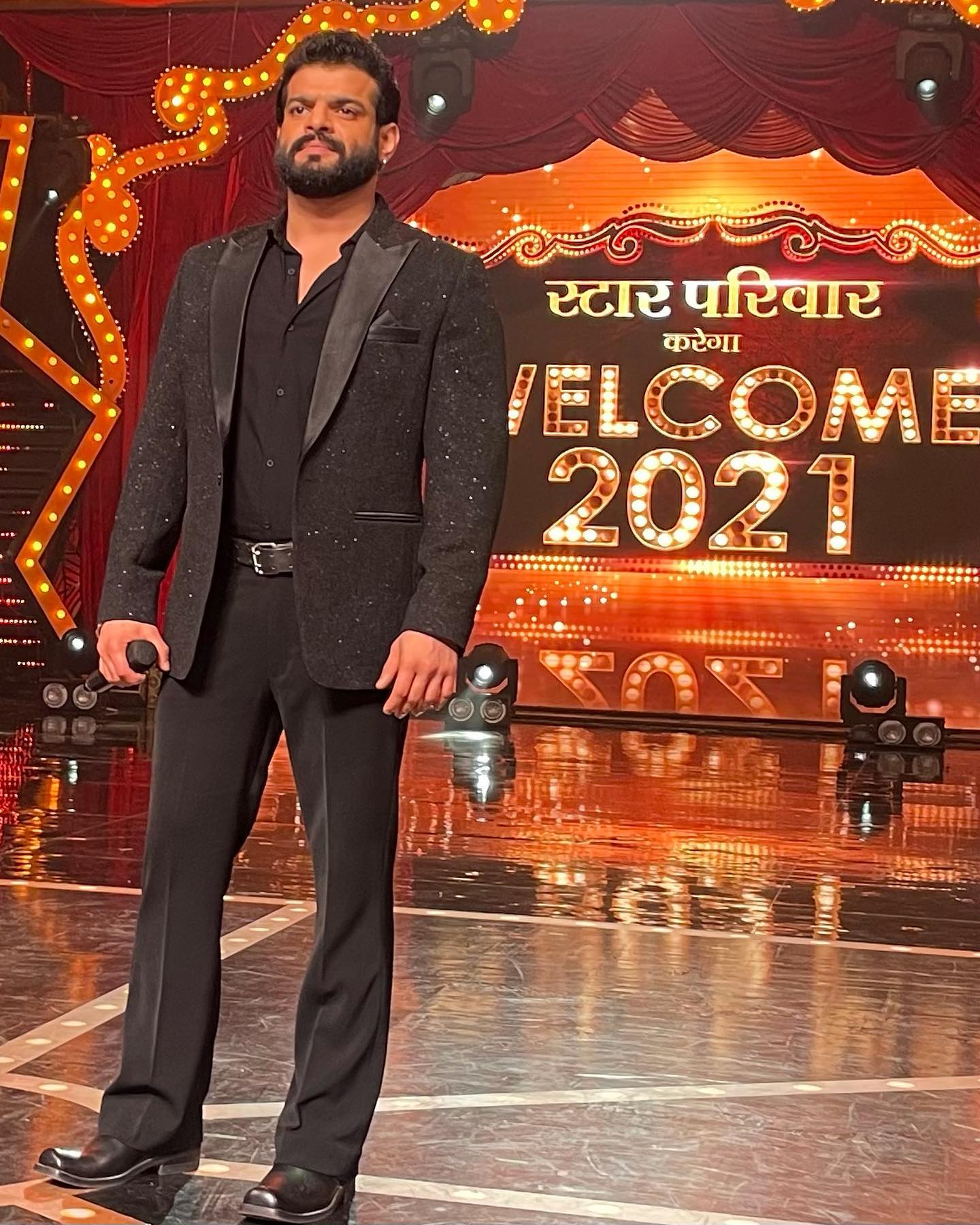 karan patel shared a post asking for work